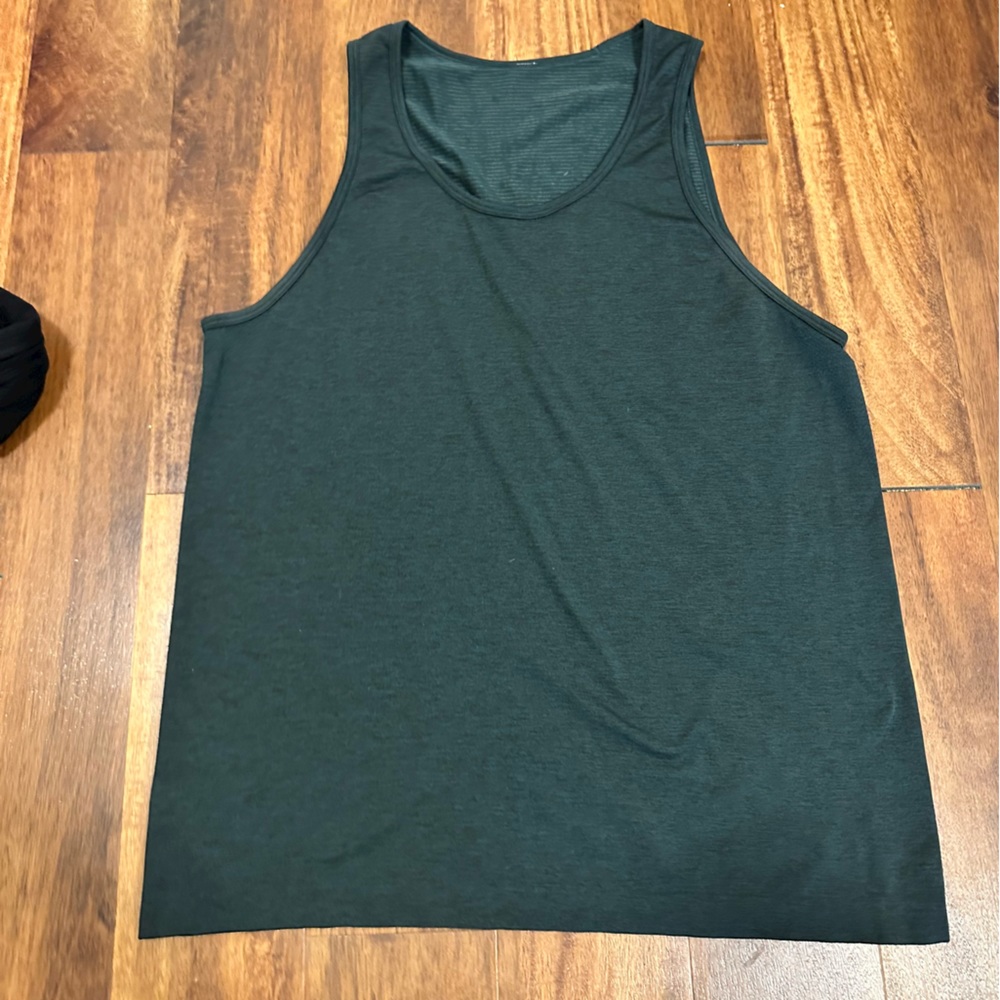 Men’s Dark Green Lululemon Tank Size Large